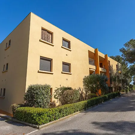 Apartment Le Bois Du Coteau By Interhome *